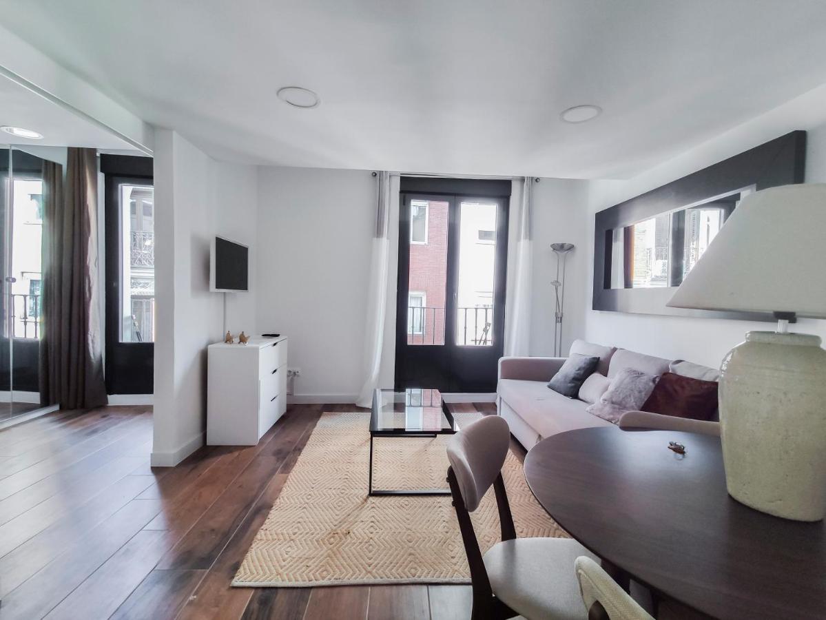 Cozy Apartment Plaza Mayor Madri Exterior foto