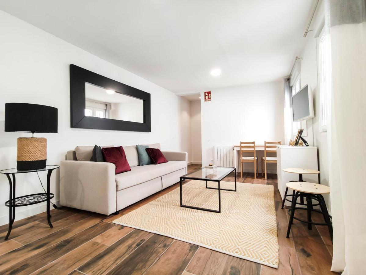 Cozy Apartment Plaza Mayor Madri Exterior foto