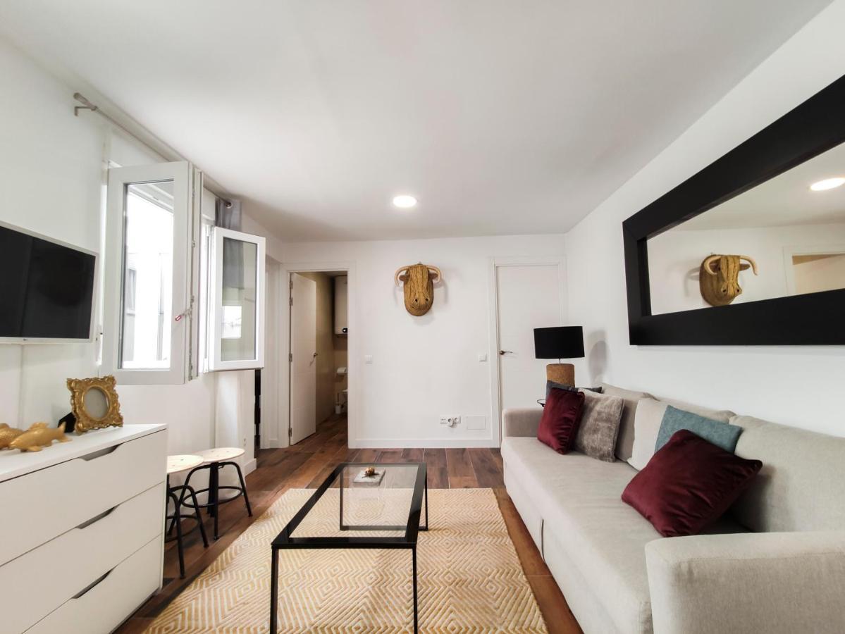 Cozy Apartment Plaza Mayor Madri Exterior foto