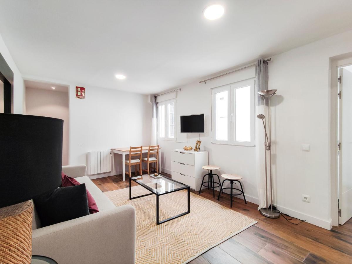 Cozy Apartment Plaza Mayor Madri Exterior foto
