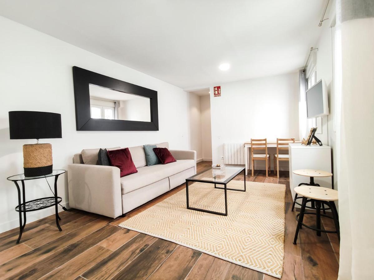 Cozy Apartment Plaza Mayor Madri Exterior foto