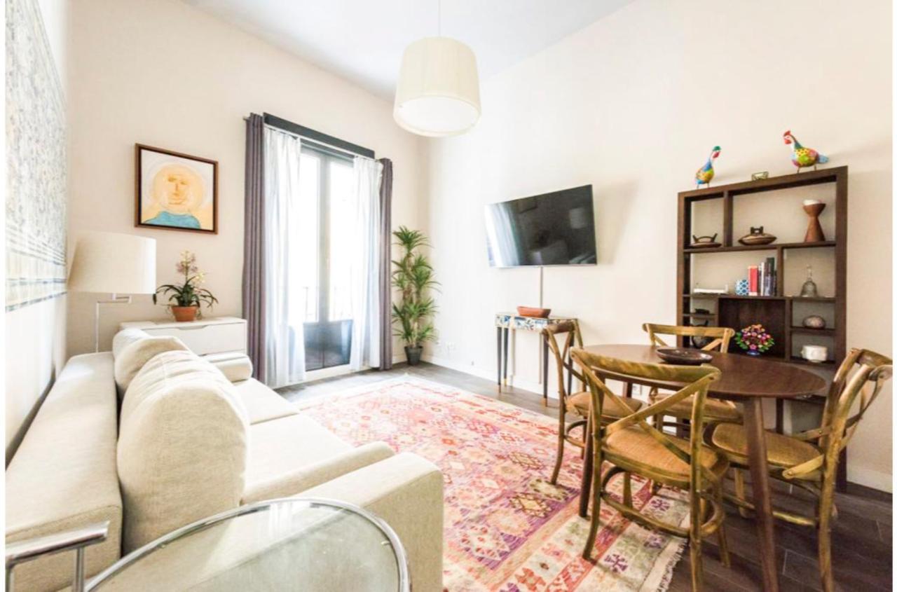 Cozy Apartment Plaza Mayor Madri Exterior foto