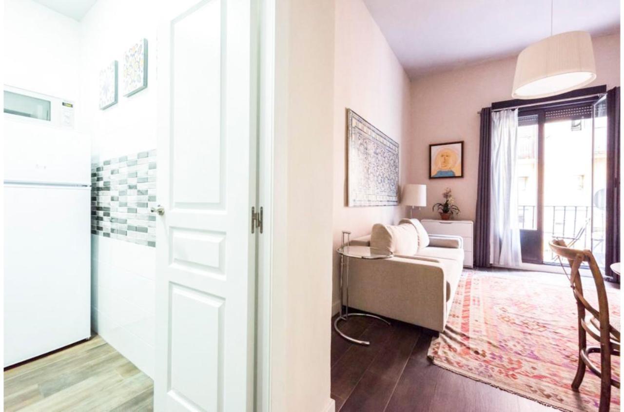 Cozy Apartment Plaza Mayor Madri Exterior foto