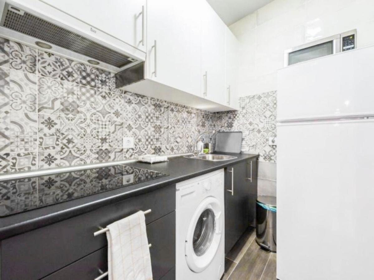 Cozy Apartment Plaza Mayor Madri Exterior foto